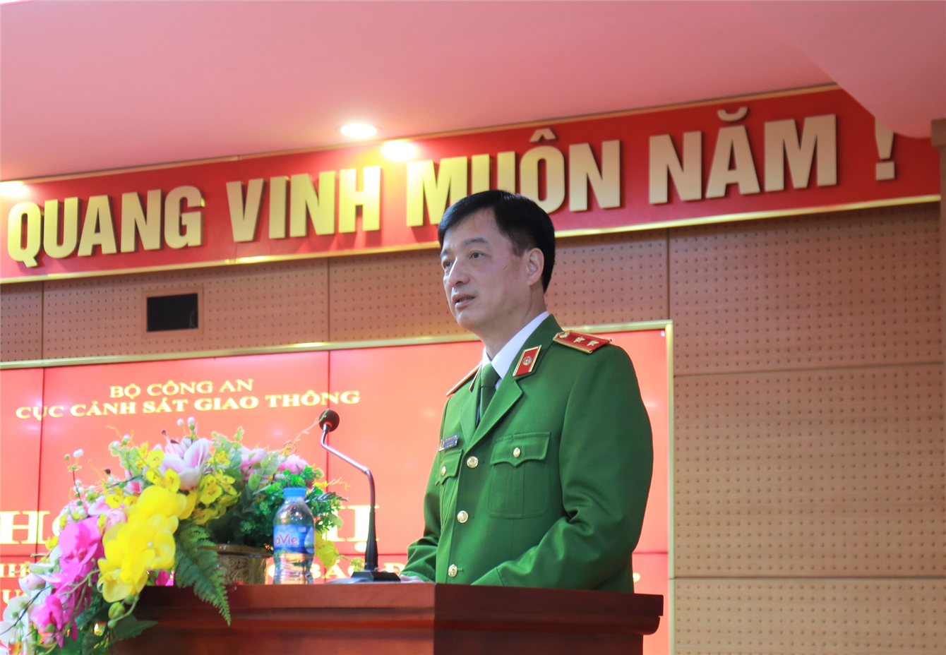 Tiếp tục triển khai các phương án bảo đảm trật tự, an toàn giao thông, dẫn đoàn phục vụ Đại hội XIII của Đảng